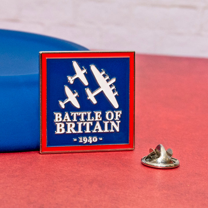 Smartbadge® RAF Spitfire We Will Remember Them Poppy Lapel Pin Badge VE Day D Day Remembrance Sunday Smartbadge® RAF Spitfire We Will Remember Them Poppy Lapel Pin Badge VE Day D Day Remembrance Sunday