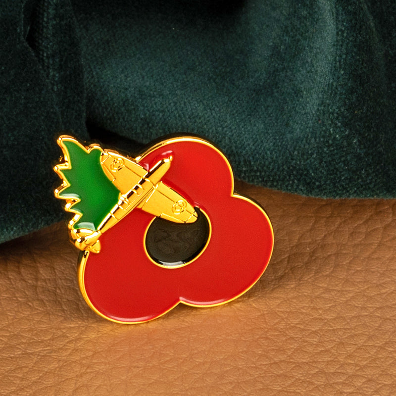 Spitfire Poppy Pin Leaf 3cm