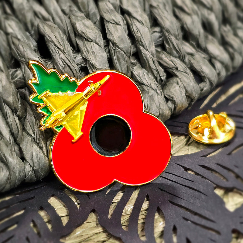 Typhoon Poppy Pin Leaf 3cm