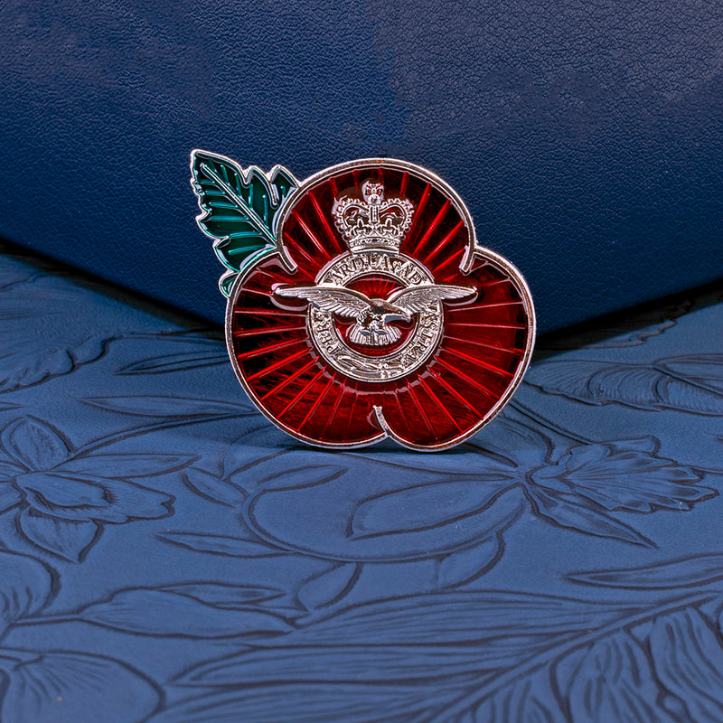 Poppy Pin Badge RAF Silver Crest