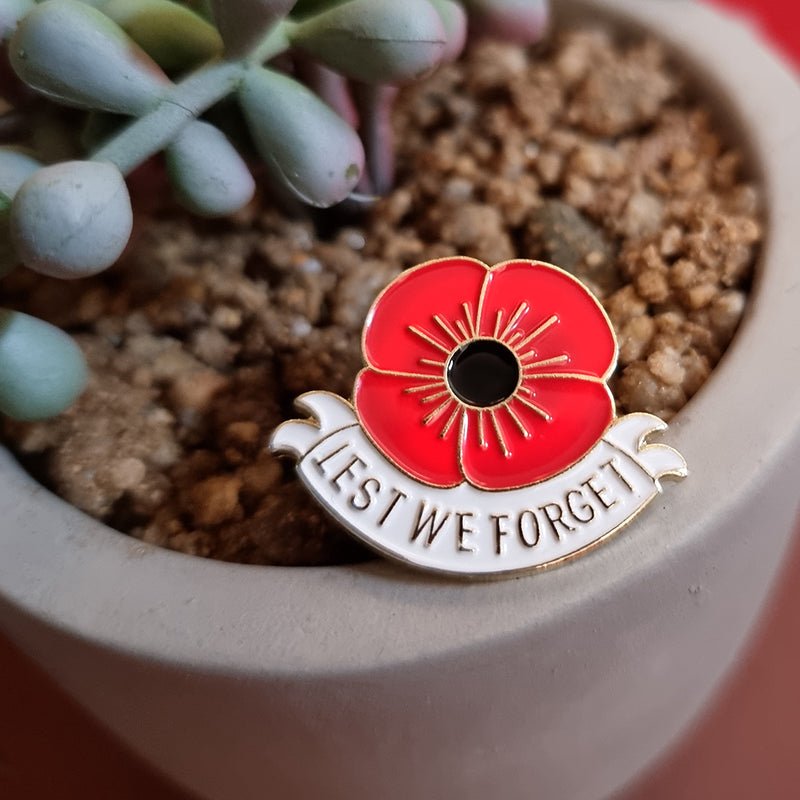 Poppy Pin