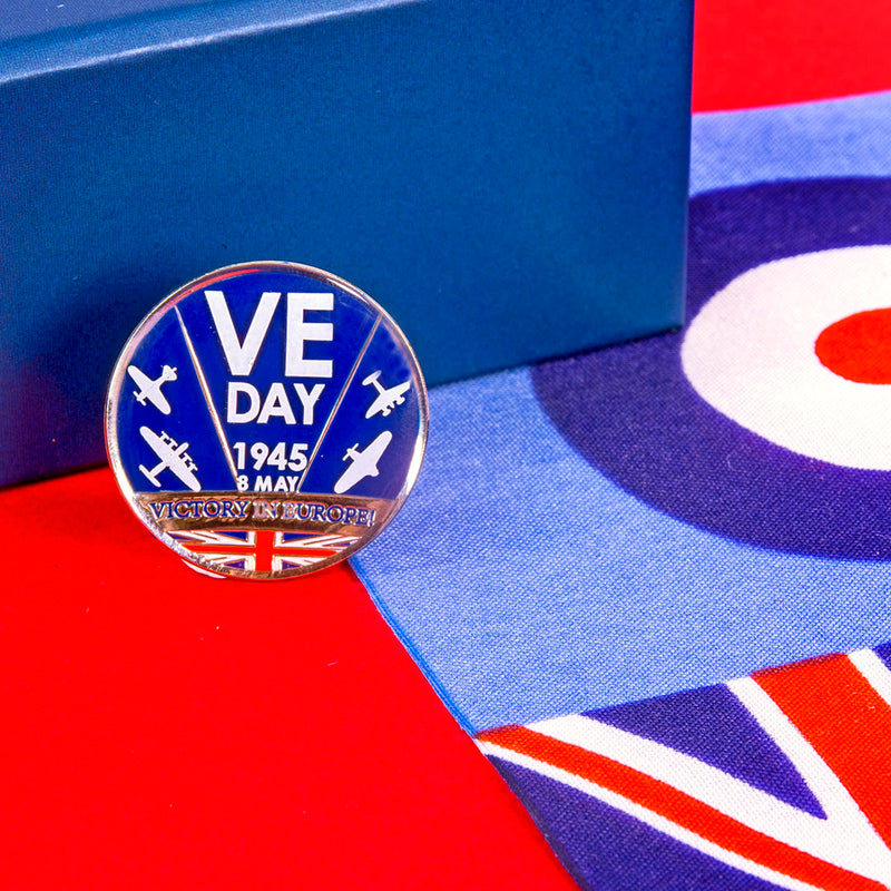 VE Day Badge - Blue