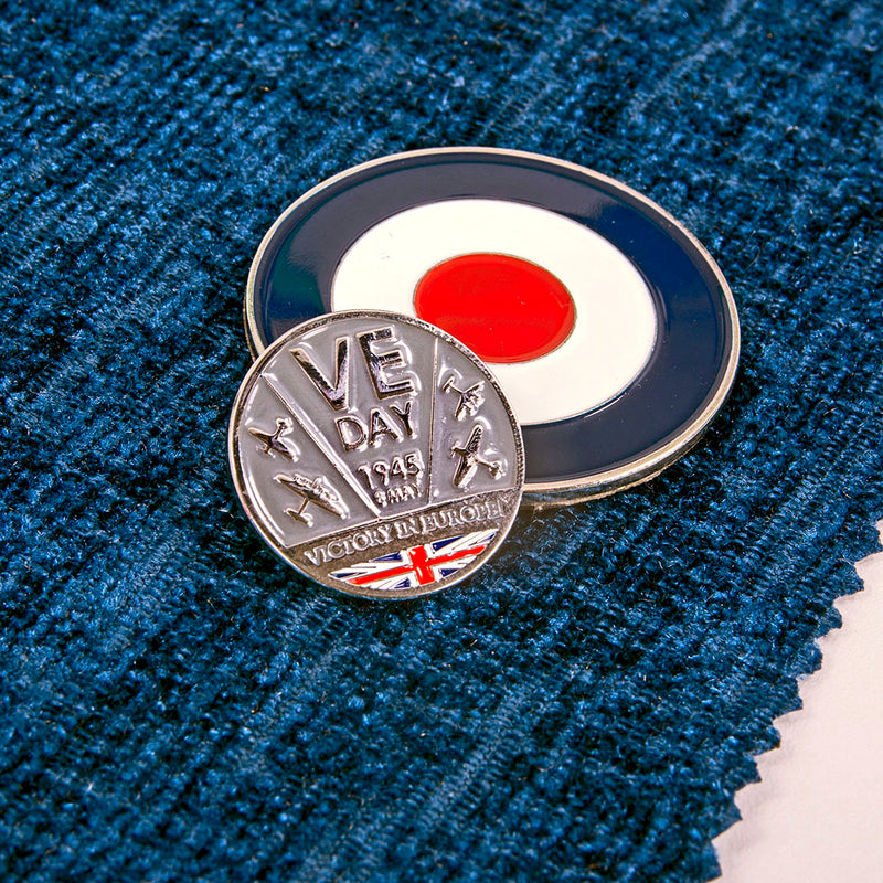 VE Day Badge - Grey