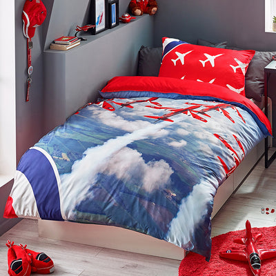 Red Arrows Bedding