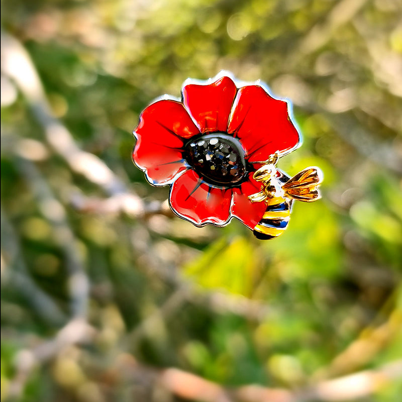 Poppy and Bee Brooch - RAFATRAD